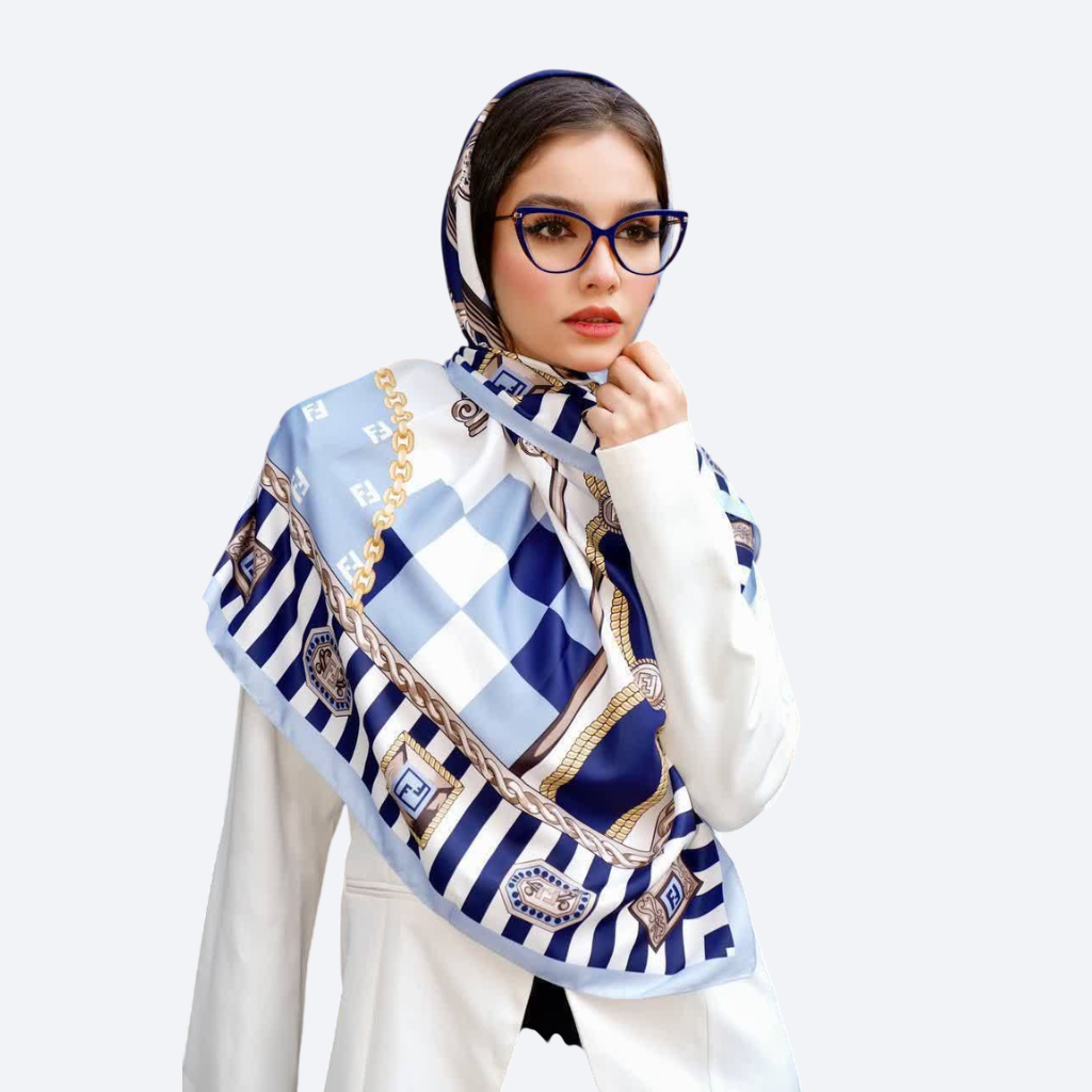 روسری ابریشم توییل قواره 125 طرح آرامیس