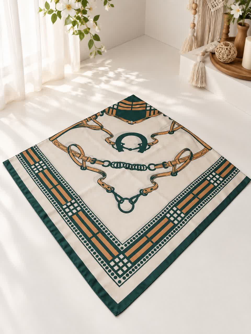 روسری ساتن حریر قواره ۱۲۰ طرح کمندین