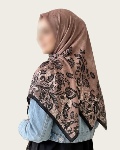 روسری نخی قواره 140 طرح رویال - M